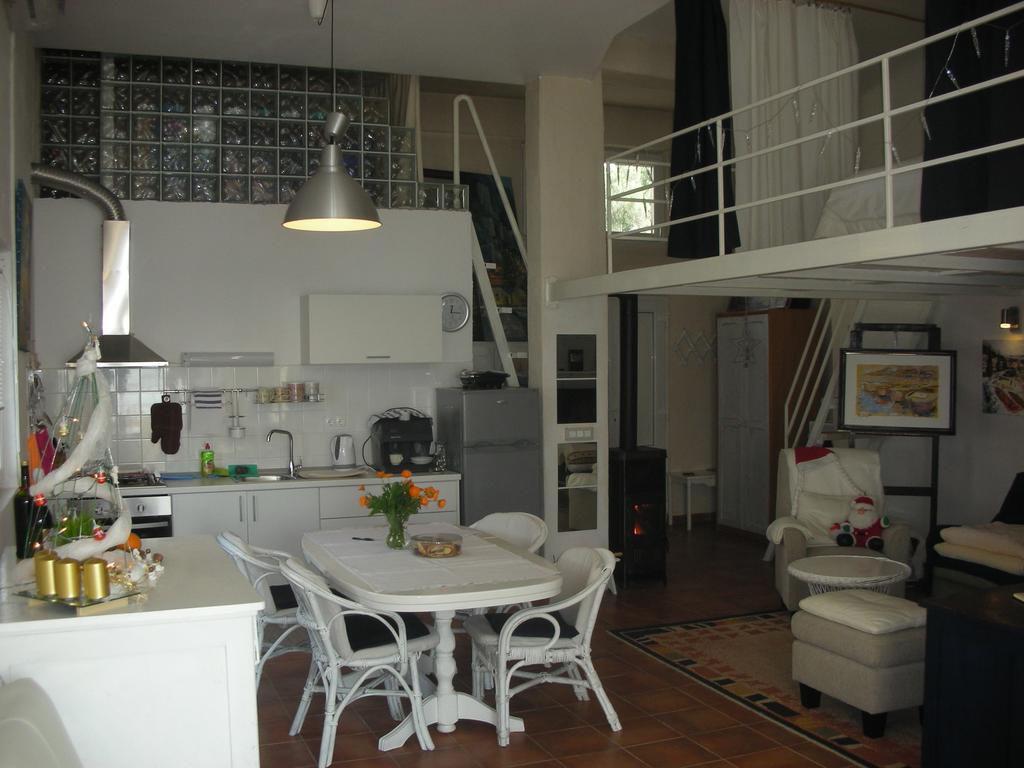 Apartment Croatia Art Drasnice Rum bild