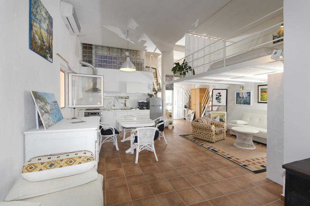 Apartment Croatia Art Drasnice Rum bild