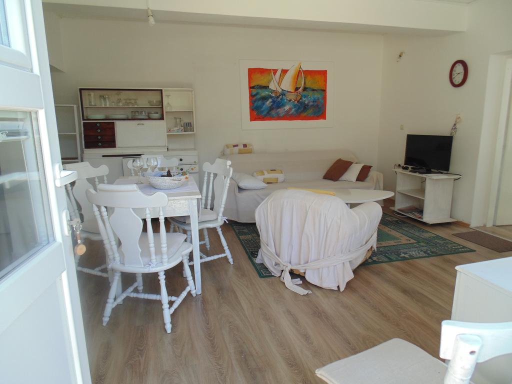 Apartment Croatia Art Drasnice Exteriör bild